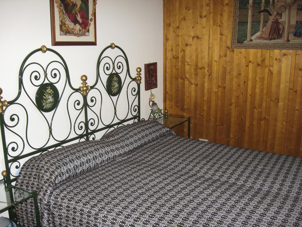 Le Tre Rose Montagna Apartment Camigliatello Silano Room photo