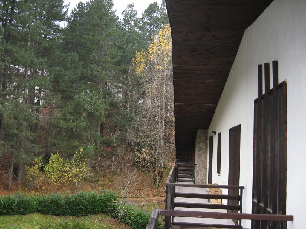 Le Tre Rose Montagna Apartment Camigliatello Silano Exterior photo